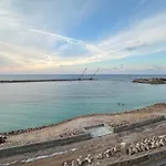 First Row Spacious Seaview Apartment