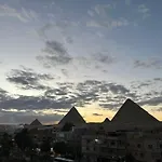 Tecno Pyramids Inn