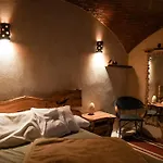 People To People Siwa