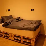 Ithaka Raml Hostel