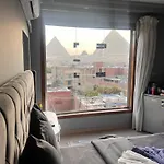 Pyramids Inn