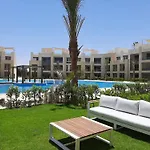 Ollystays Mangroovy 2 Bedroom Beach And Pool Free Access