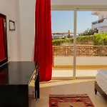 New Sea Sun Hotel