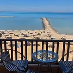 Seafront Apartment G311