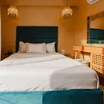 Almas Pyramids View Hotel