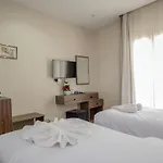 Oro Pyramids View Hotel