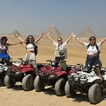 O Pyramids View Inn