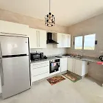 2-Br Chalet Direct To The Pools Einbay Resort