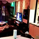Private Room In Apartment With Sea & Hilton View