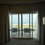 Elegant 2Br Seaview Hotel Suite