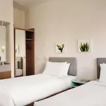 Captain\'S Inn Hotel