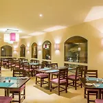 Byoum Lakeside Hotel