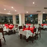 Sharming Inn Hotels - Couples And Families Only