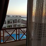 Half Moon - Sunny Dahab Resort