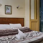 Acropole Hotel