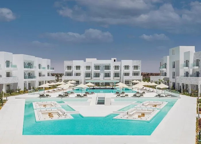 Tanoak Resort