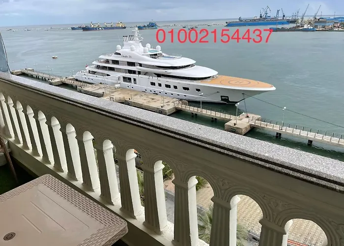 شقة مطلة علي قناة السويس701