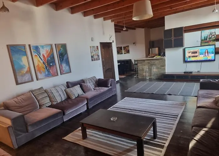Askyhomes