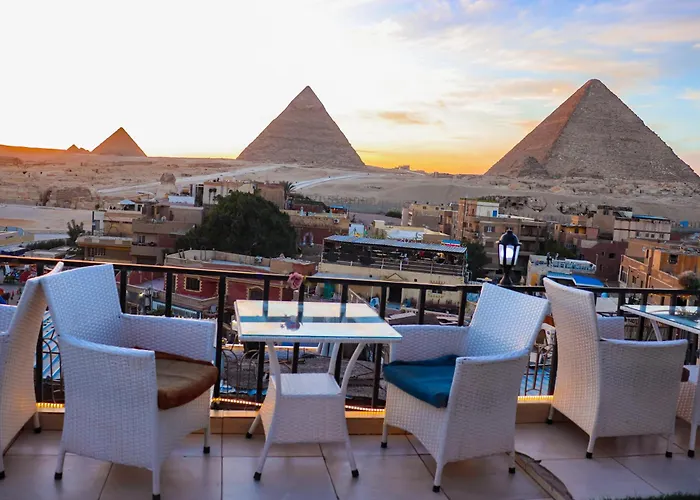 Golden Pyramids Inn