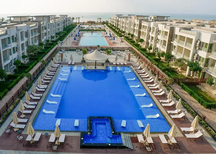 Elite Aroma Resort