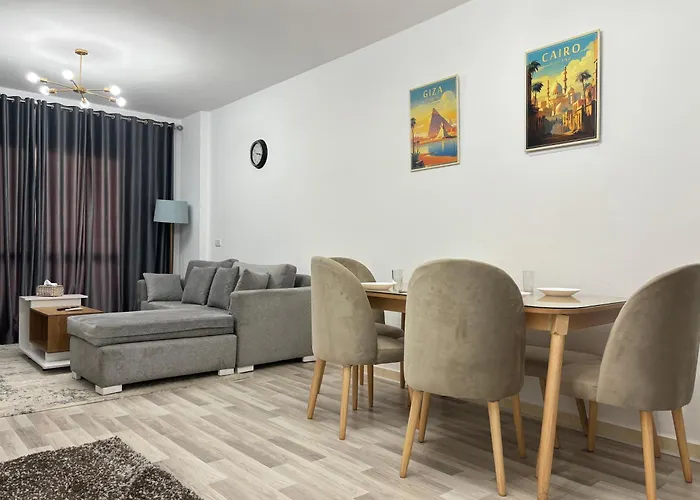 Luxury Inn: 2Br Amazing Location In Madinaty B11