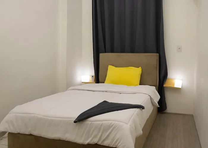 Alex Inn Suites & Rooms