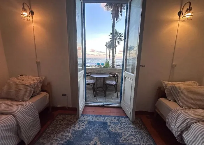 Alexandria Private Rooms At Shared Apartment, Only Men And Sorry Ladies Not Allowed 仅限男士