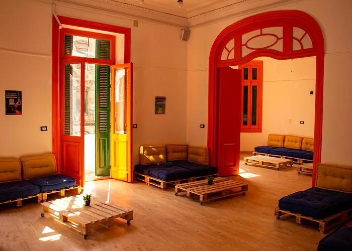 Ithaka Raml Hostel