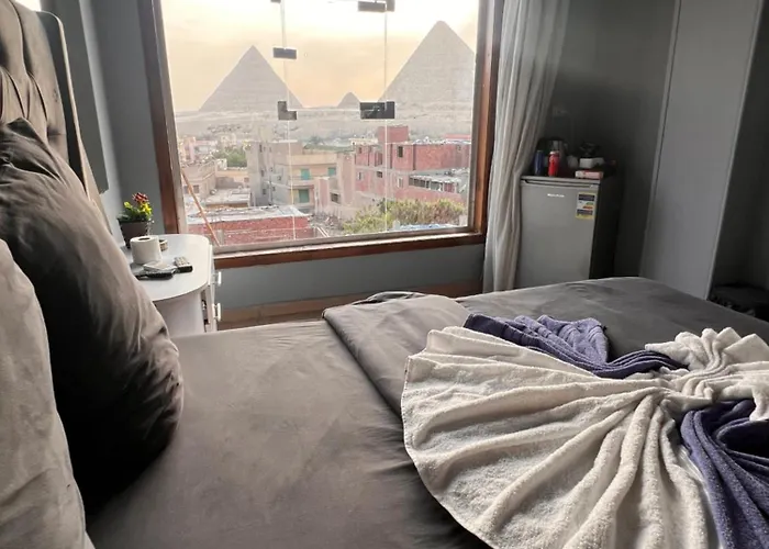 The Pyramids Hills Hotel