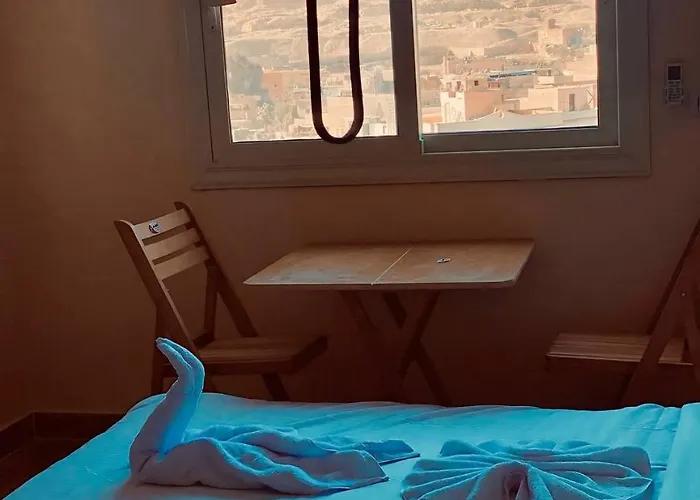Moonlight Pyramids View Inn