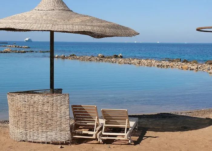 Mini-Studio With Free Private Beach