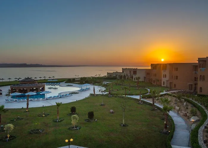 Byoum Lakeside Hotel