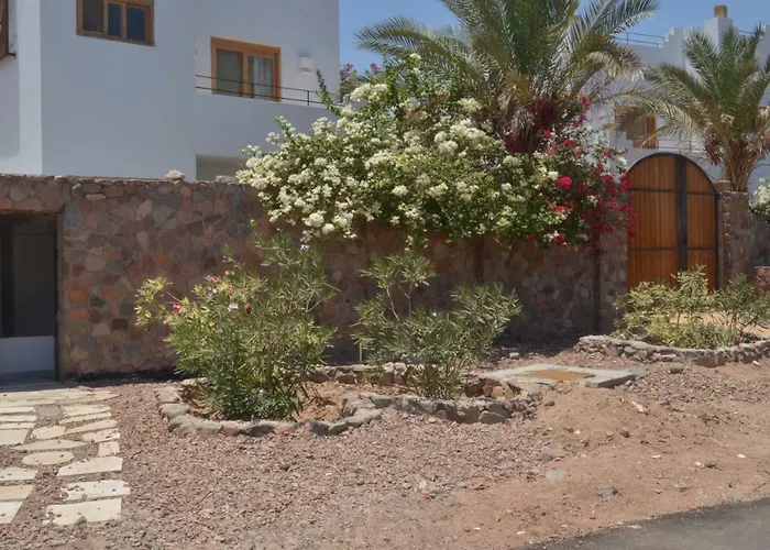 Red C Villas