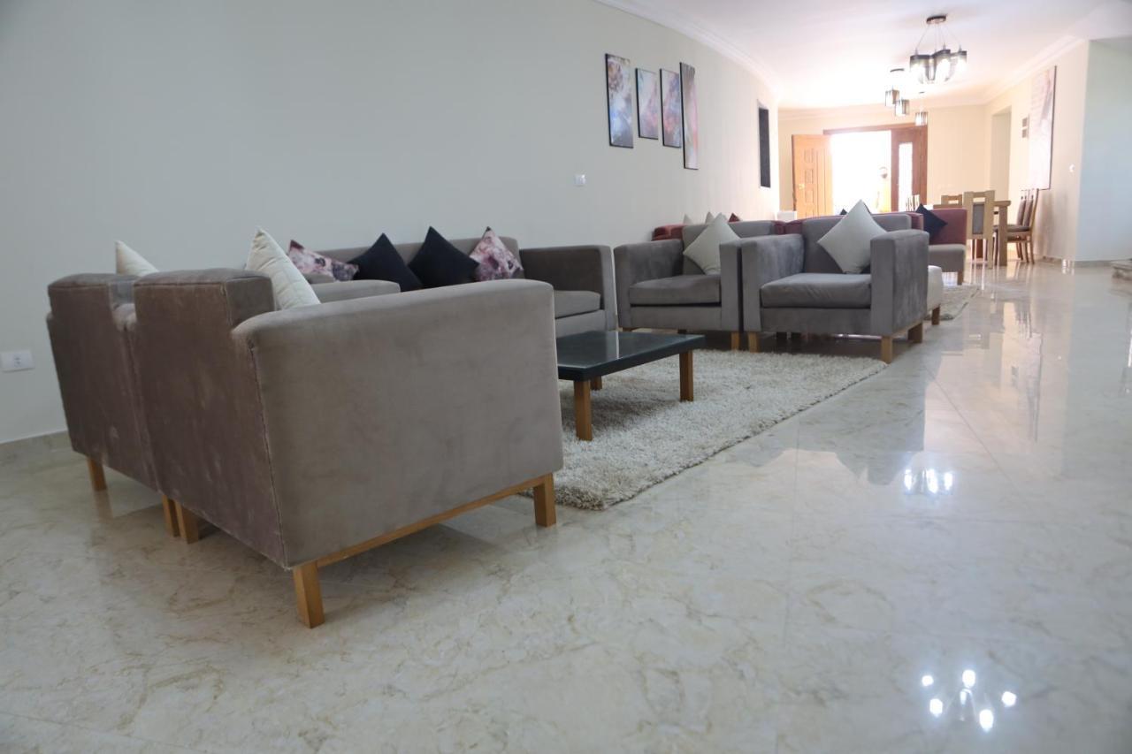 Resort Marseilia 4 - Families Only *