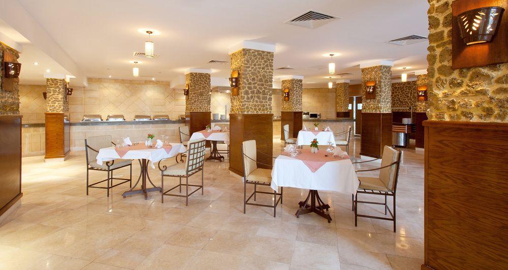 Royal Oasis Hotel 4*