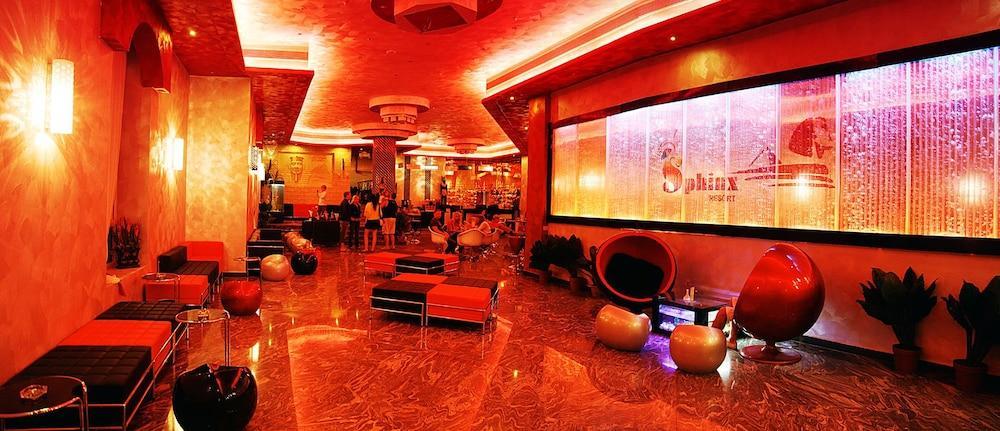 Sphinx Aqua Park 4*