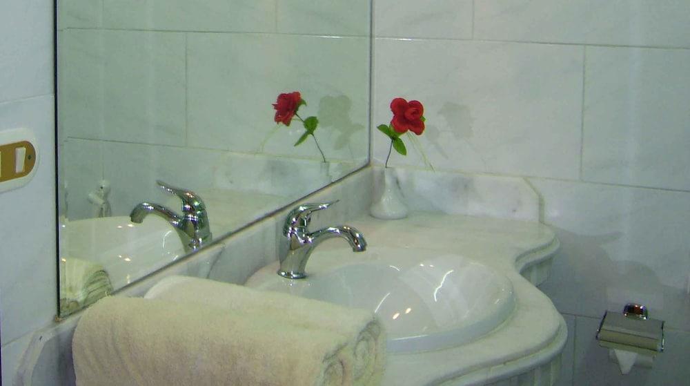 Mediterranean Aparthotel