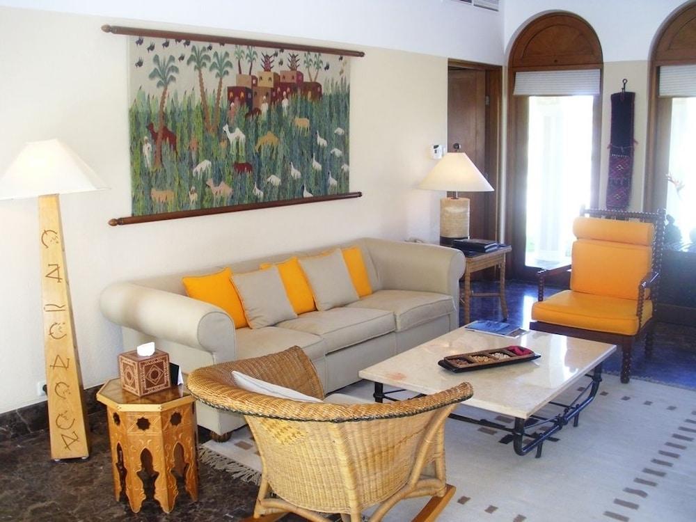 The Oberoi Resort, Resort