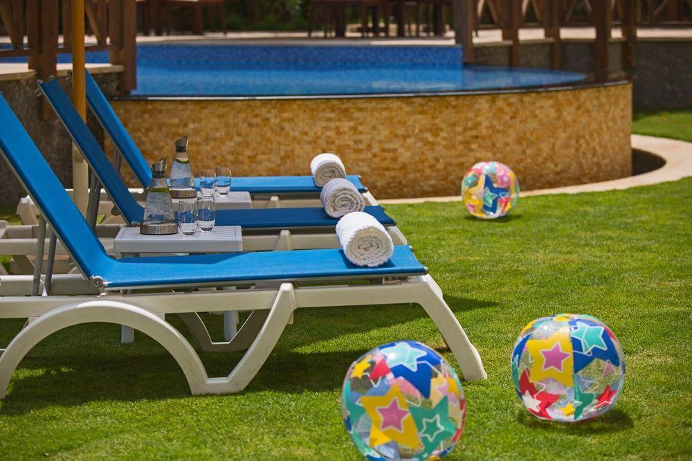 Renaissance Mirage City Otel