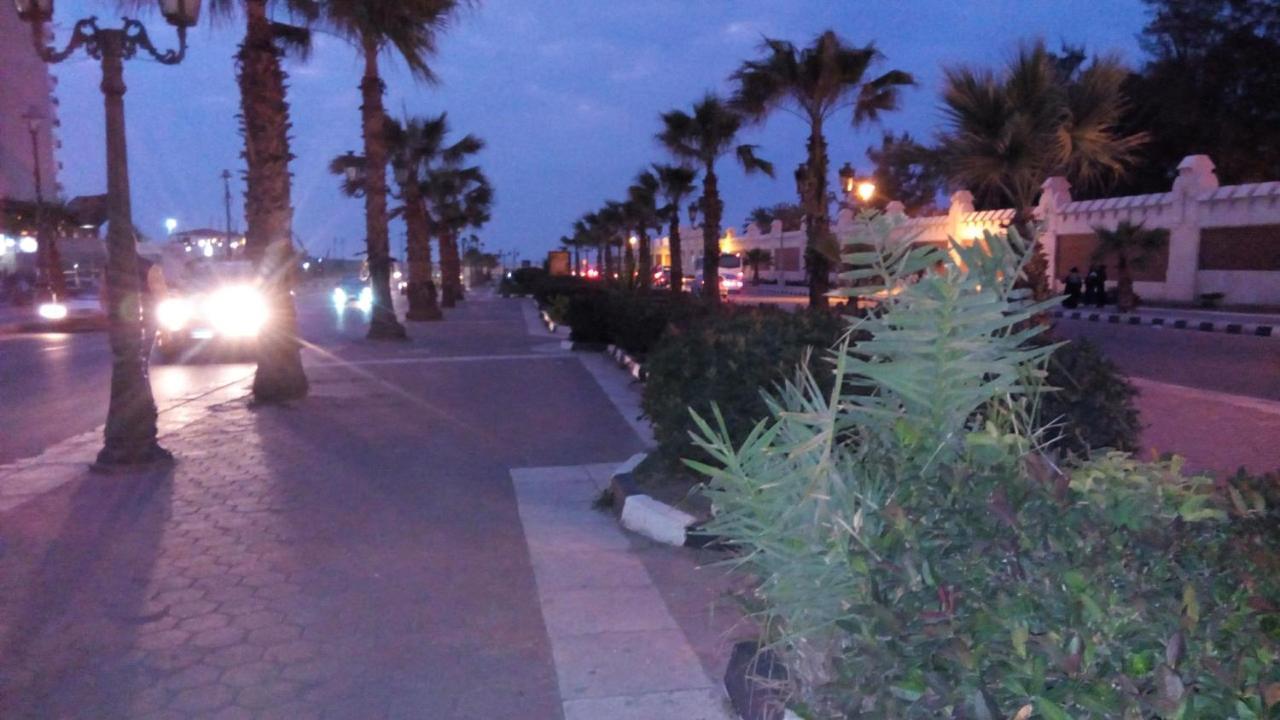 Apartment Fayrouz Mandara Near The Sea