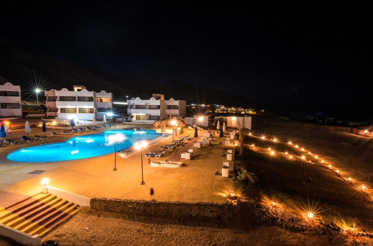 Hotel Golden Heights Aqua Park