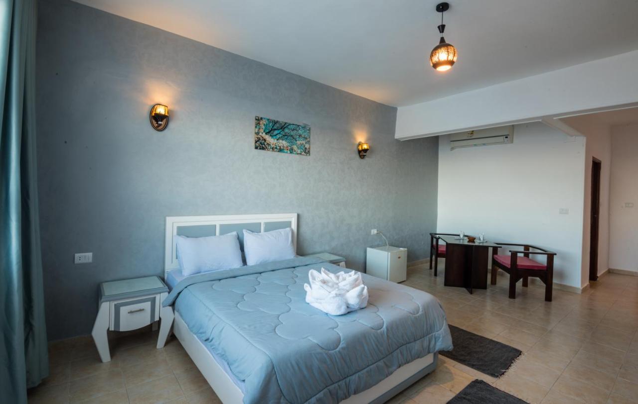 Hotel Golden Heights Aqua Park