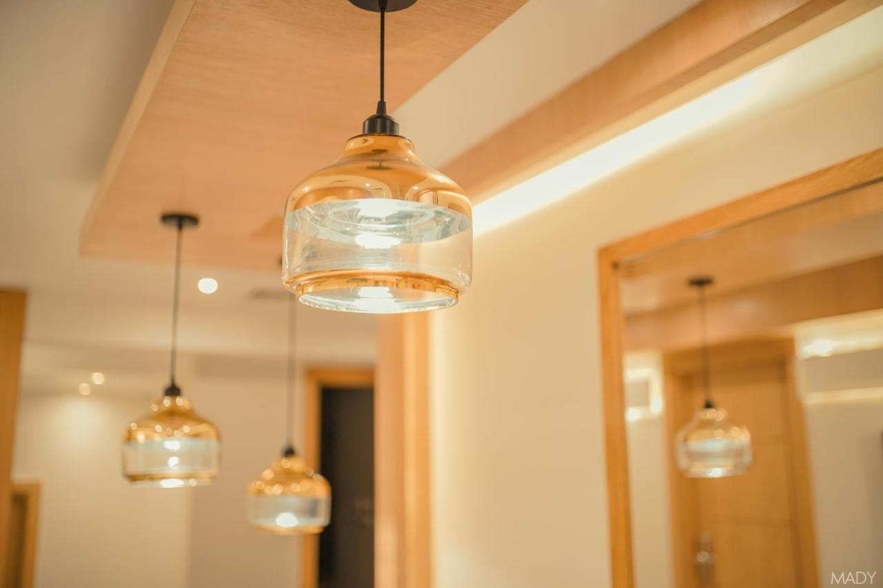 Miramar Boutique * Alexandria