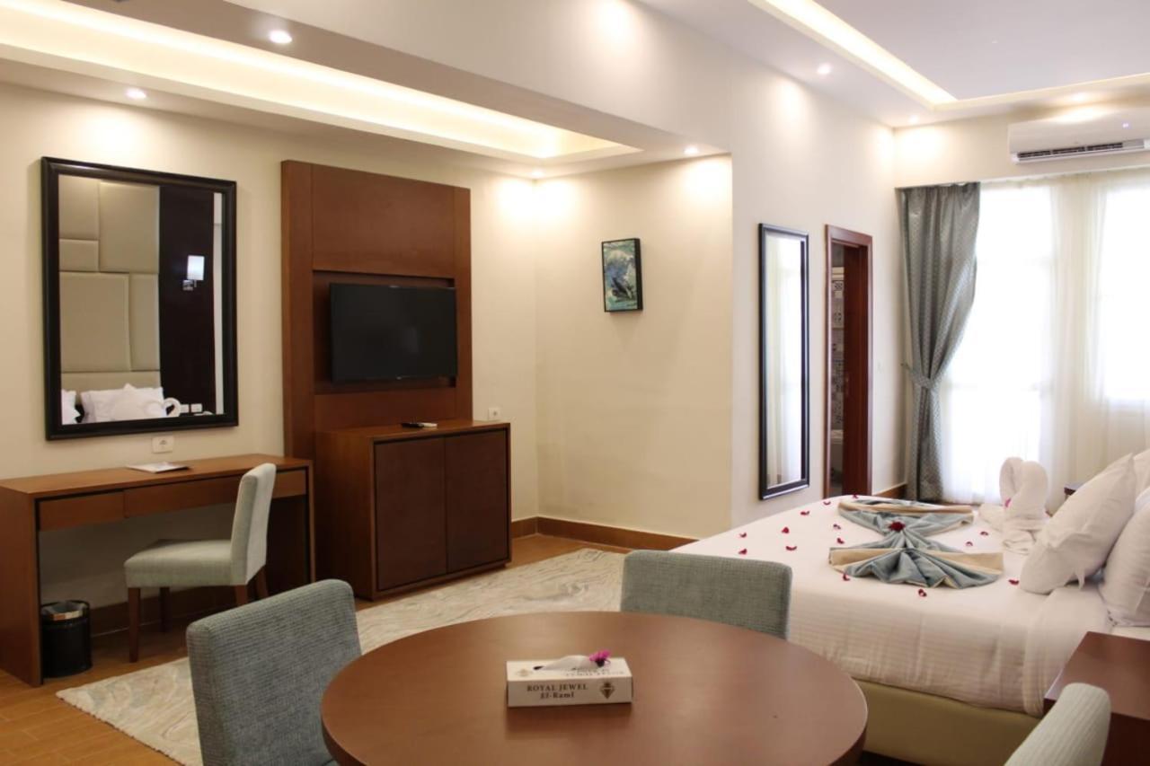 Royal Jewel Al Raml
