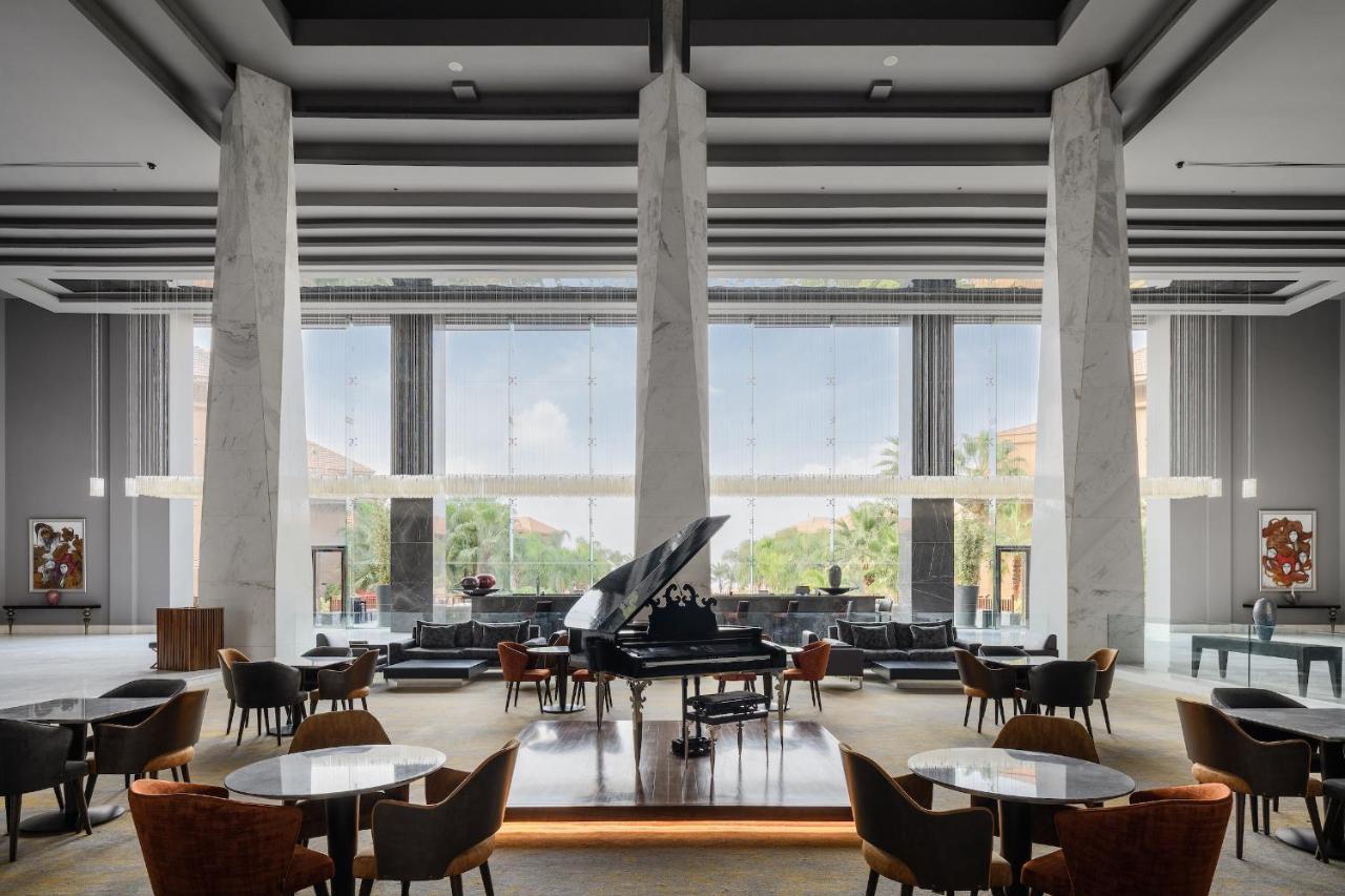 Dusit Thani Lakeview Hotel 5*