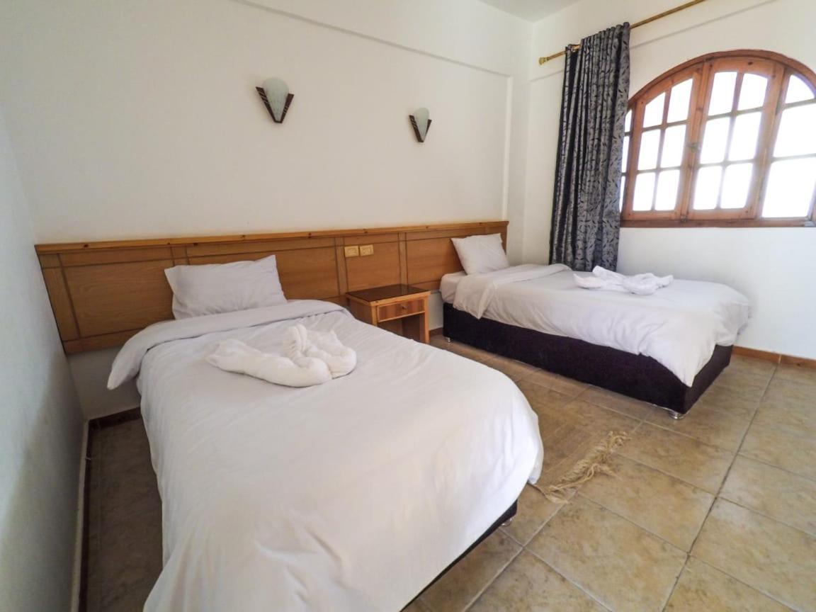 Jimmy Bed & Breakfast 3*