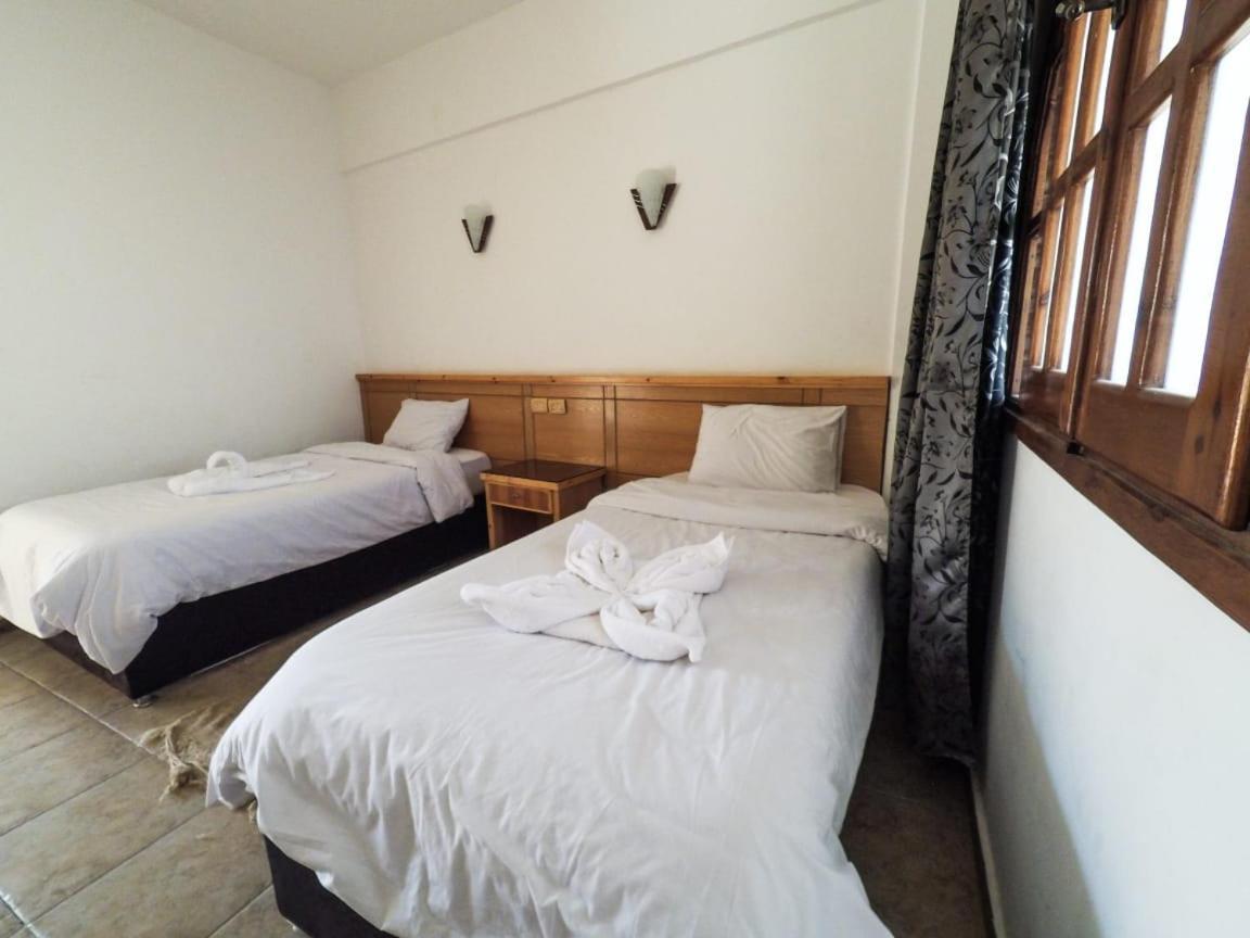 Jimmy Bed & Breakfast 3*