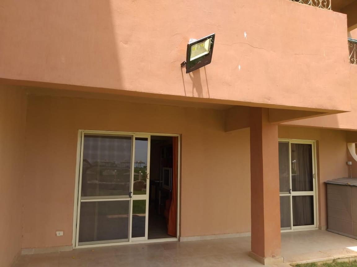 Ain El Sokhna Ground Floor, With Pool & Sea View Chalet
