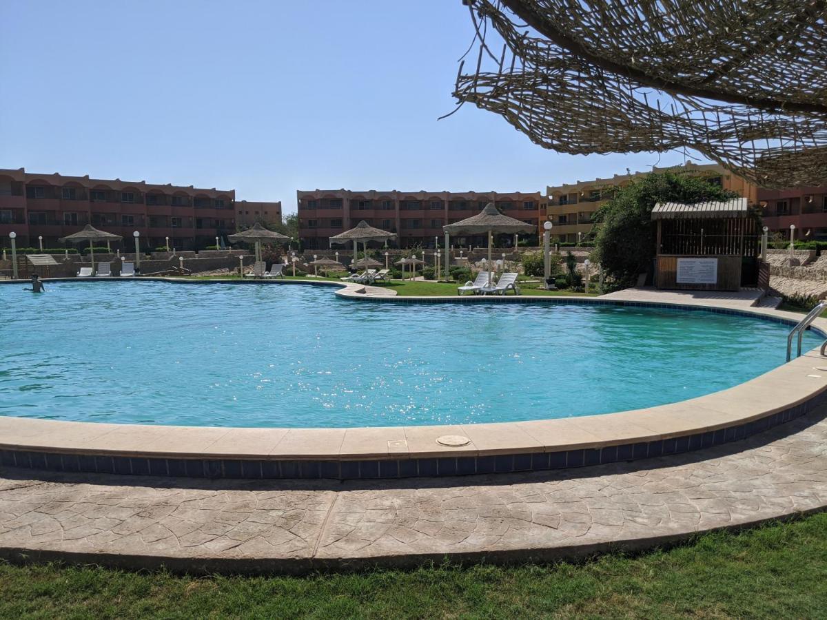 Ain El Sokhna Ground Floor, With Pool & Sea View Chalet