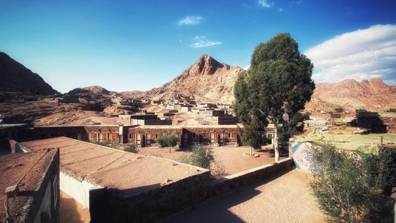 Sheikh Mousa Bedouin Camp Complex 3*
